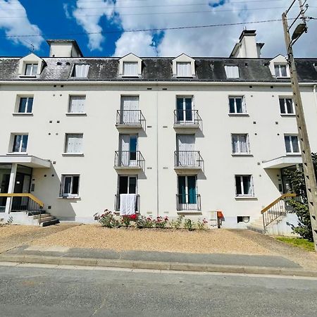 Superb Apartment 10 Min Walk From The Castle 엉부와스 외부 사진