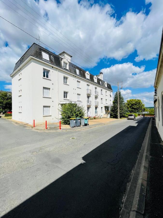 Superb Apartment 10 Min Walk From The Castle 엉부와스 외부 사진